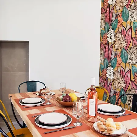 D'architecte 6 Pers. Avec Terrasse Et Jardin à - Fr-1-426-480 * Pissotte