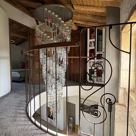 Hébergement de vacances D'architecte 6 Pers. Avec Terrasse Et Jardin à - Fr-1-426-480 *
