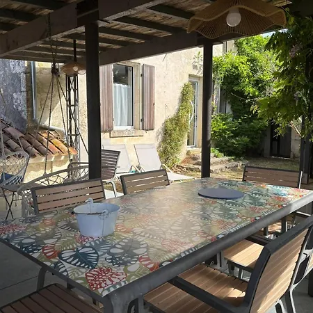 D'architecte 6 Pers. Avec Terrasse Et Jardin à - Fr-1-426-480 Hébergement de vacances *