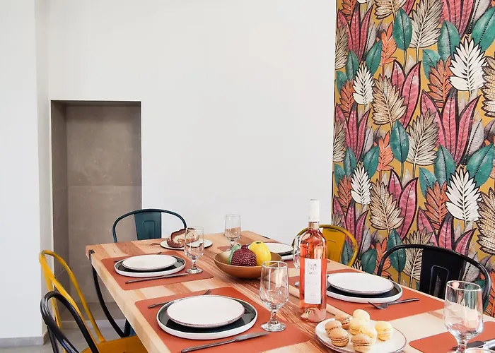 D'architecte 6 Pers. Avec Terrasse Et Jardin A - Fr-1-426-480 * Pissotte